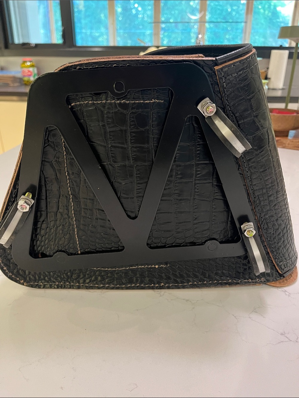 La Rosa saddle bag - Picture 3 of 8